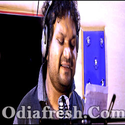 Odia Romantic Song - Tore Kamli Kamli Akhi (Human Sagar)